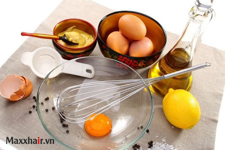 5. Kết hợp dầu dừa với trứng kích thích tóc nhanh mọc 1