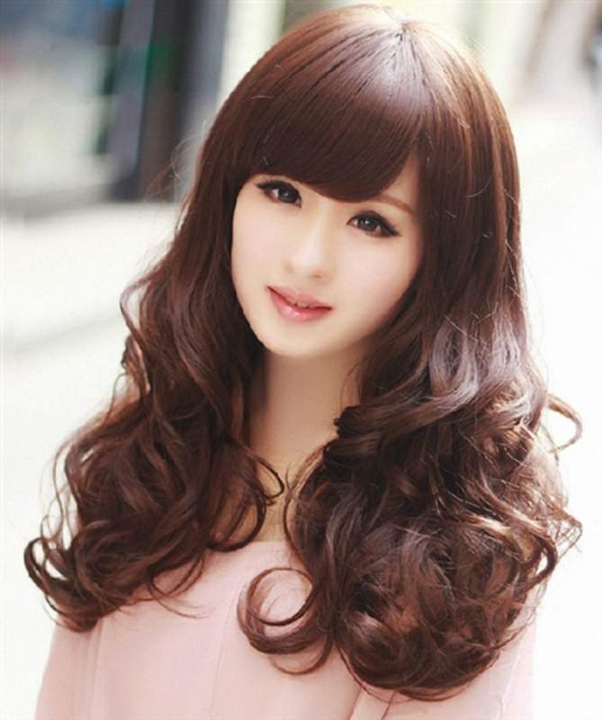 Top 16 Kiểu tóc layer nữ dài xoăn nhẹ uốn đuôi mái bay  Phong cách