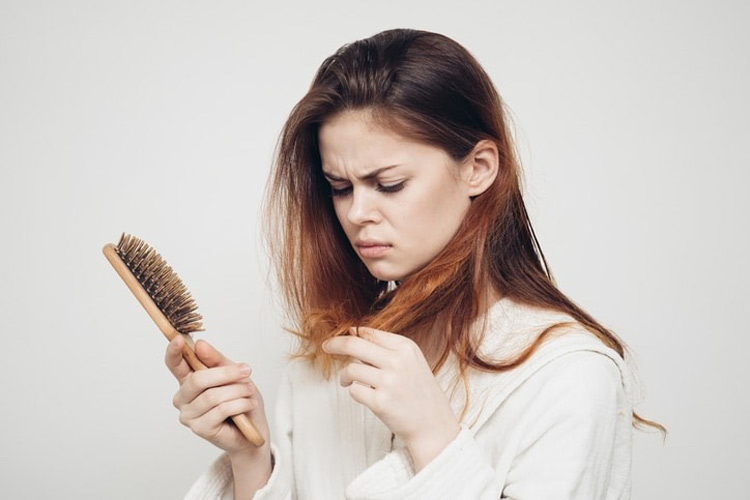Tóc hư tổn ảnh hưởng lớn đến sự tự tin của phái nữ
